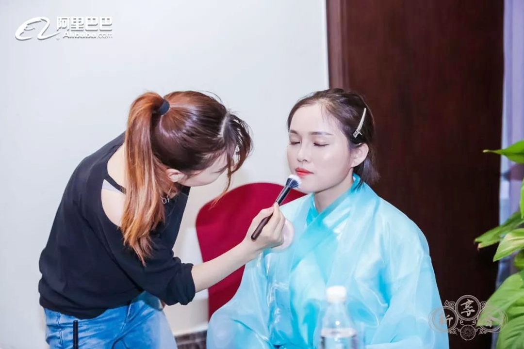 新享薈漢服盛典晚會漢服妝容準備