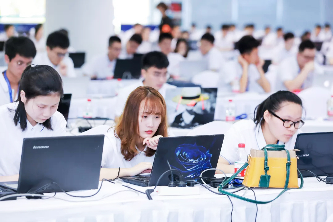 “華為杯”第二屆中國研究生創“芯”大賽