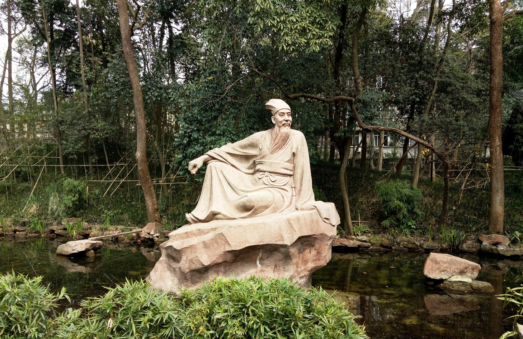 眉山市東坡區三蘇祠蘇軾塑像