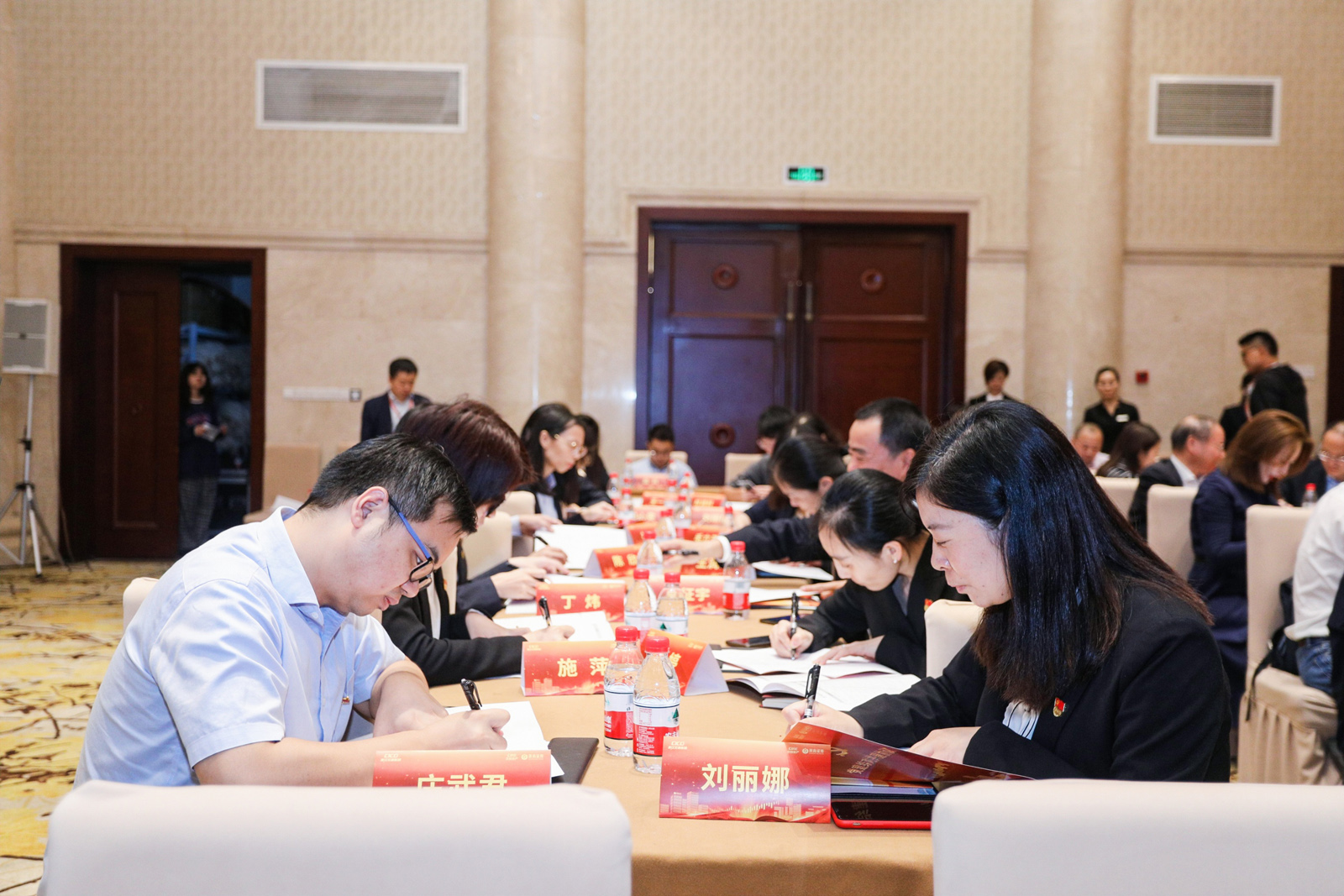 交投地產—浙商證券黨建結對簽約現場