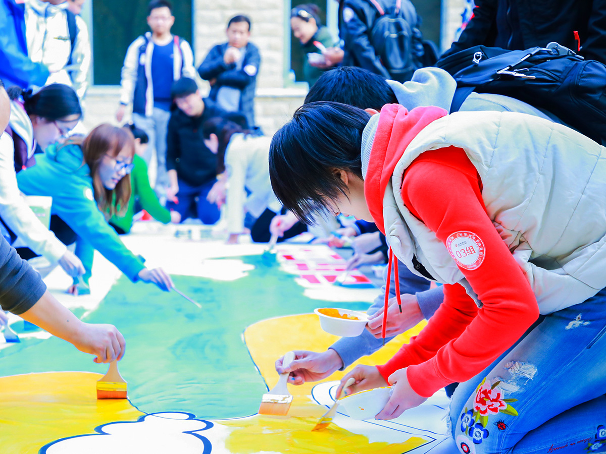 團隊溝通項目——員工一起來涂鴉