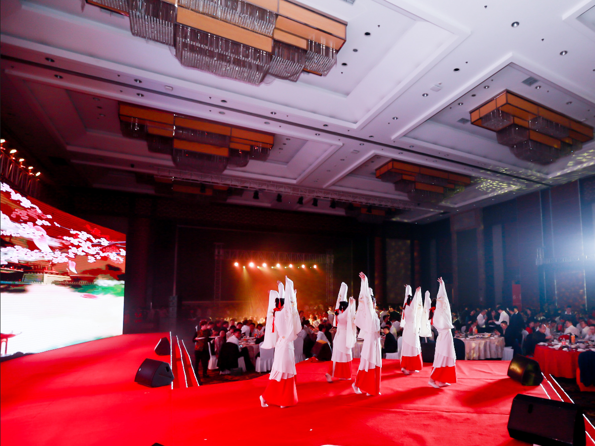 酒店年會舞臺搭建