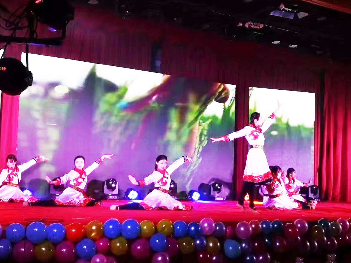 冬季送溫暖文藝演出