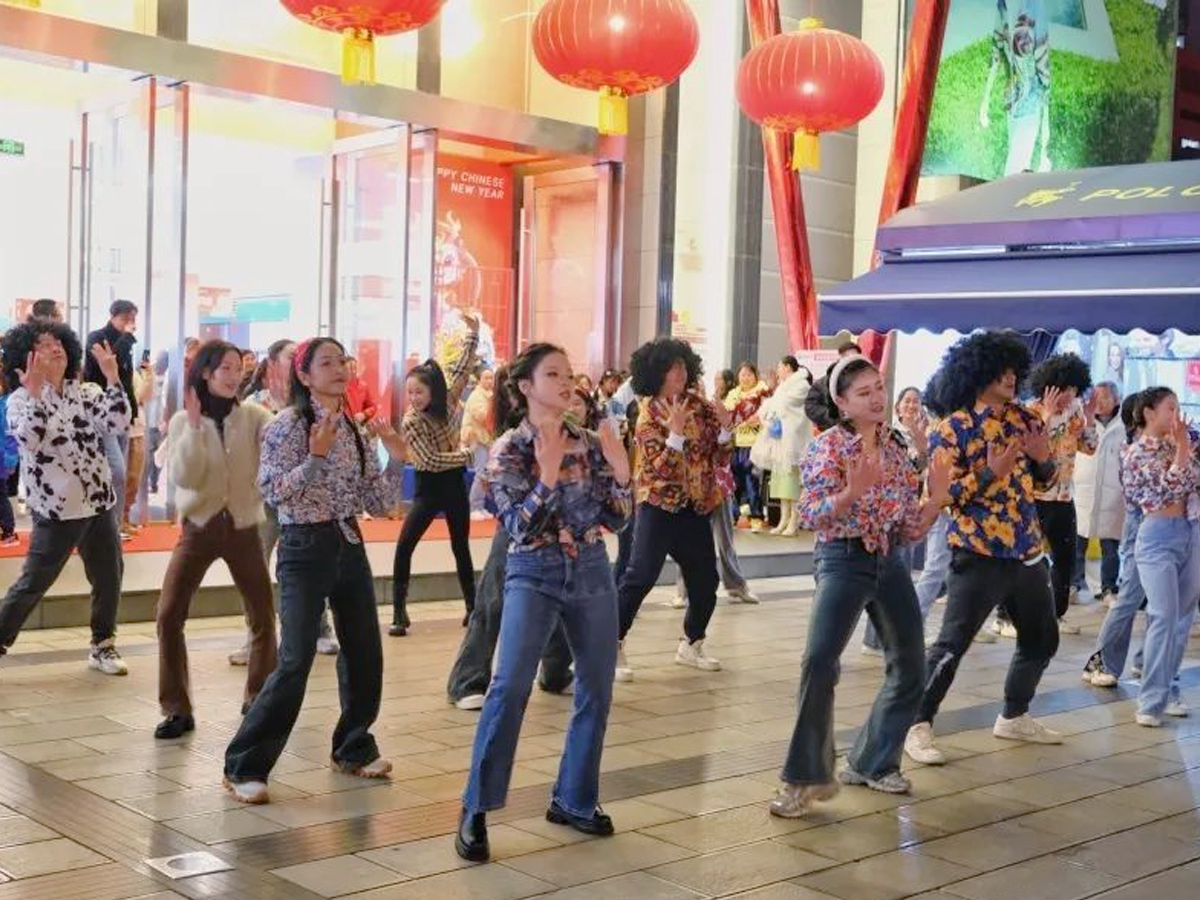 商場音樂舞蹈快閃活動